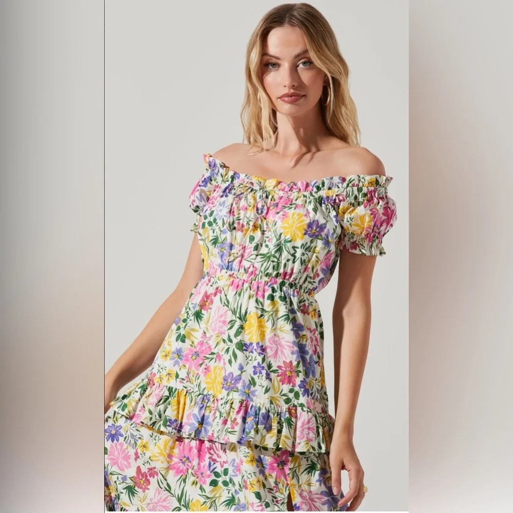 ASTR  VIONA FLORAL OFF SHOULDER TIERED MAXI DRESS - Picture 4 of 10